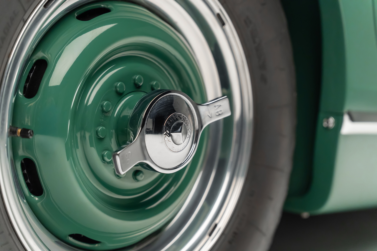 MB300SL Roadster grün - 18